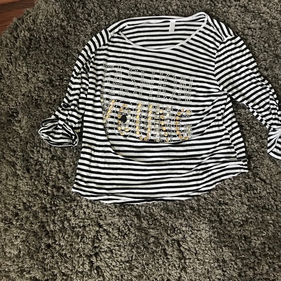 “Fashion Young” Top with jewels *LAST CHANCE* - Picture 1 of 5